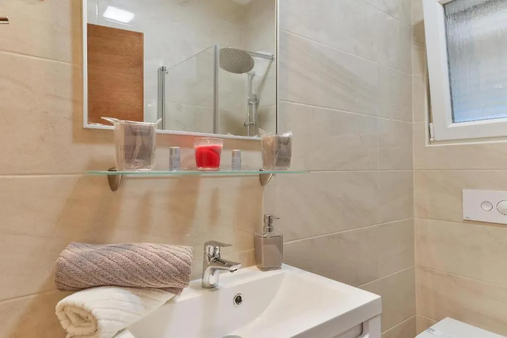 Apartmani Velic Vir